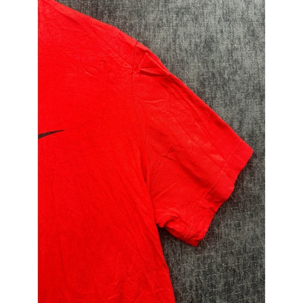 Nike Tee Shirt Mens Large Red Swoosh Graphic Print Logo Crew Neck Short Sleeve